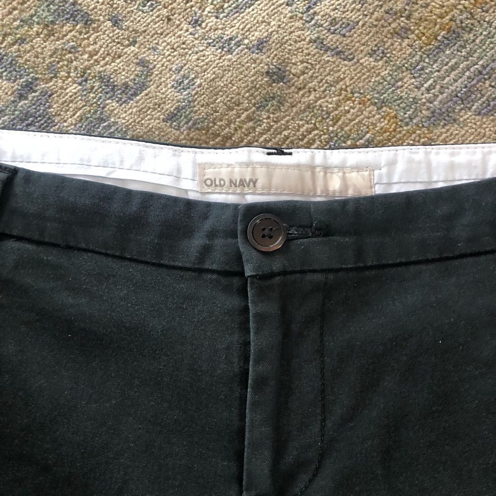 Old Navy Shorts 14 - Picture 3 of 3